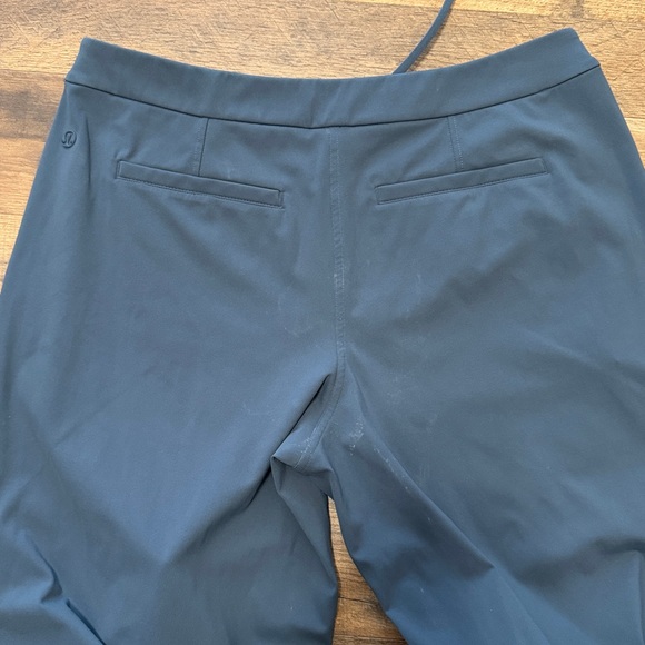 Lululemon Tapered-Leg Mid-Rise Pant 7/8 Length Luxtreme
Womens Large LW5GITS - Picture 5 of 5